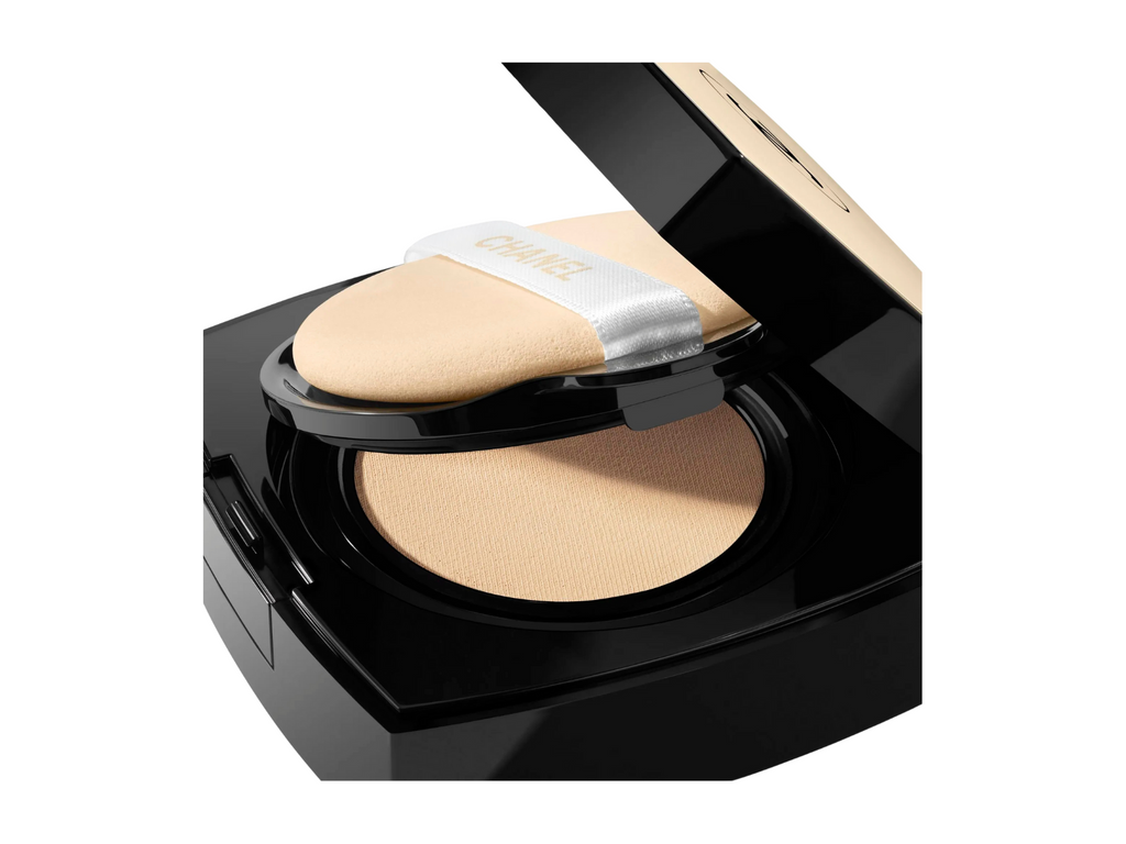 Chanel Les Beiges Healthy Glow Gel Touch Foundation SPF 30 / PA+++ B10